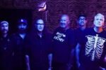 VOODOO GLOW SKULLS